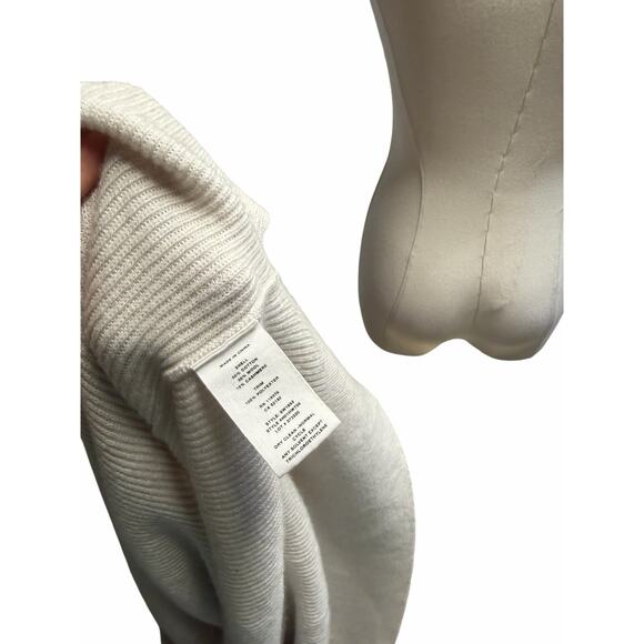 Helmut Lang V-Neck Relaxed Knit Sweater in Ivory - Picture 6 of 6